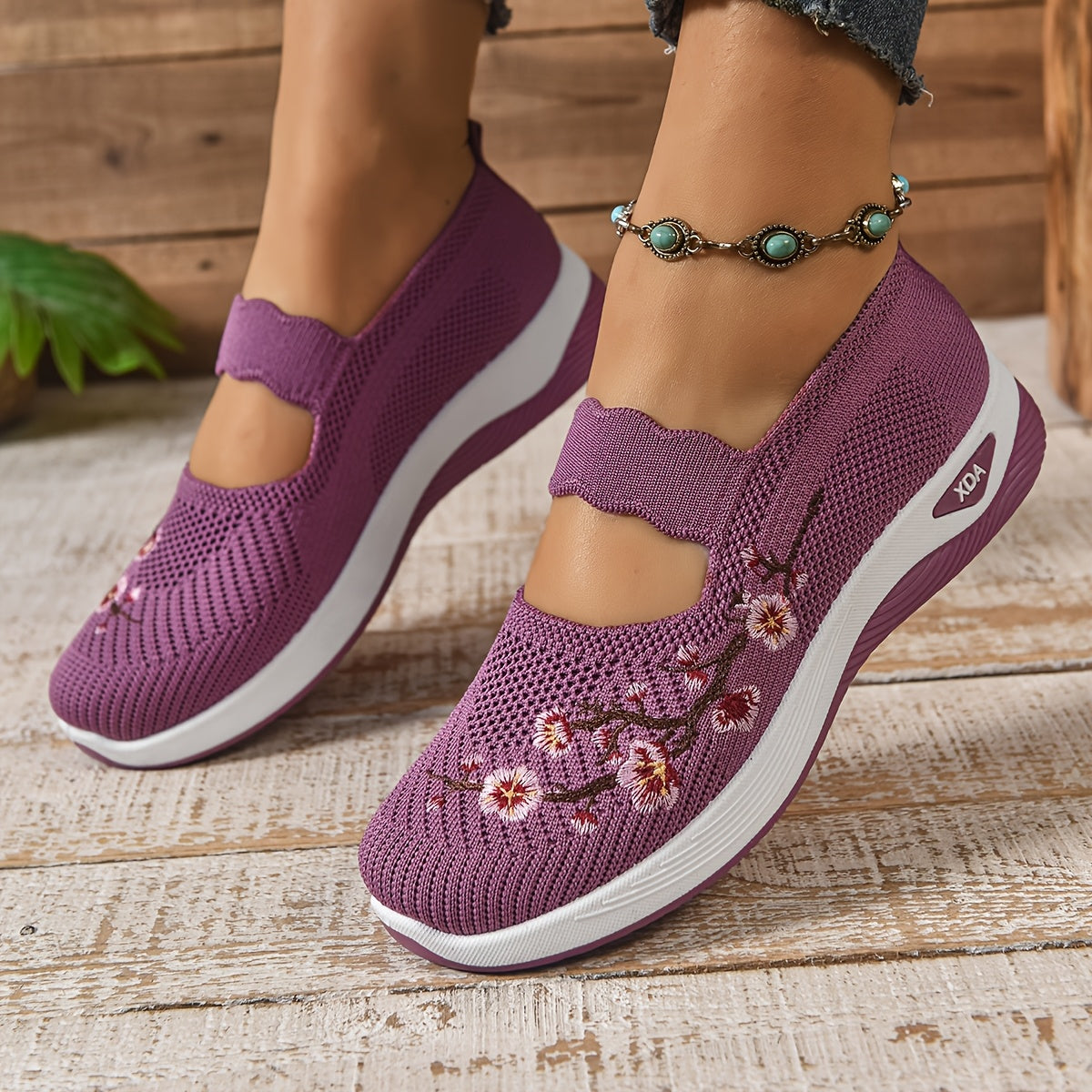 Laura™ | Zapatos Ortopédicos con Bordado Floral