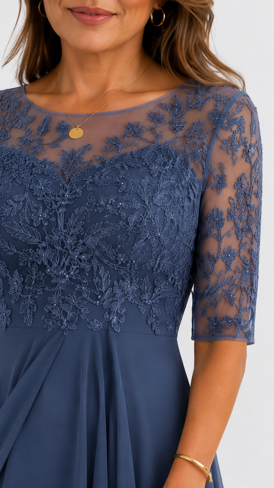Lucía™ · Vestido midi de encaje y gasa para invitada perfecta