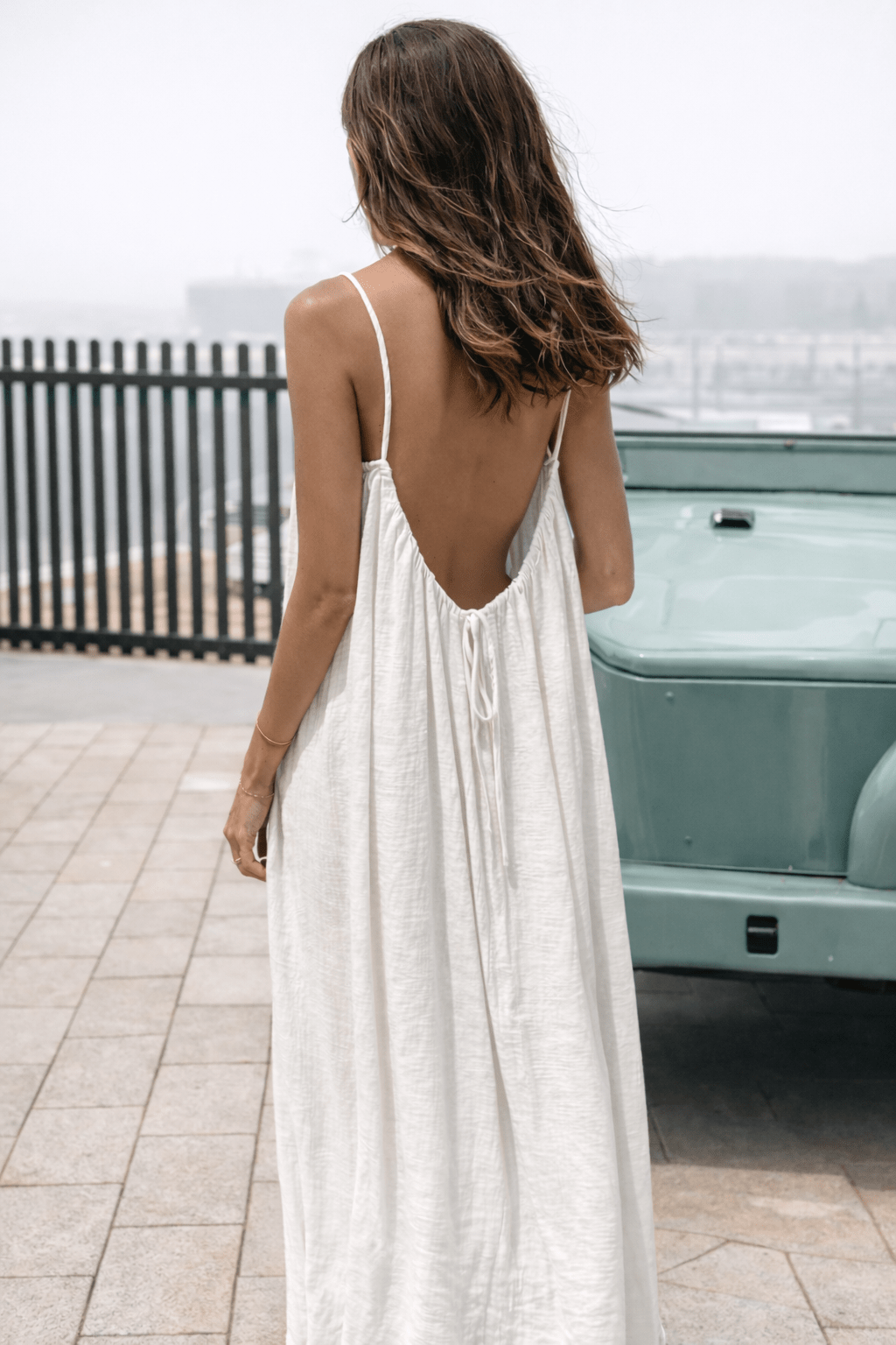 Rückenfreies langes Kleid