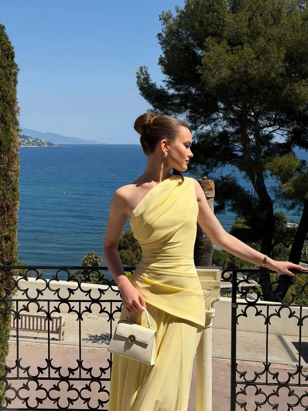 Bianca™ | Vestido largo asimétrico con drapeado en la cintura