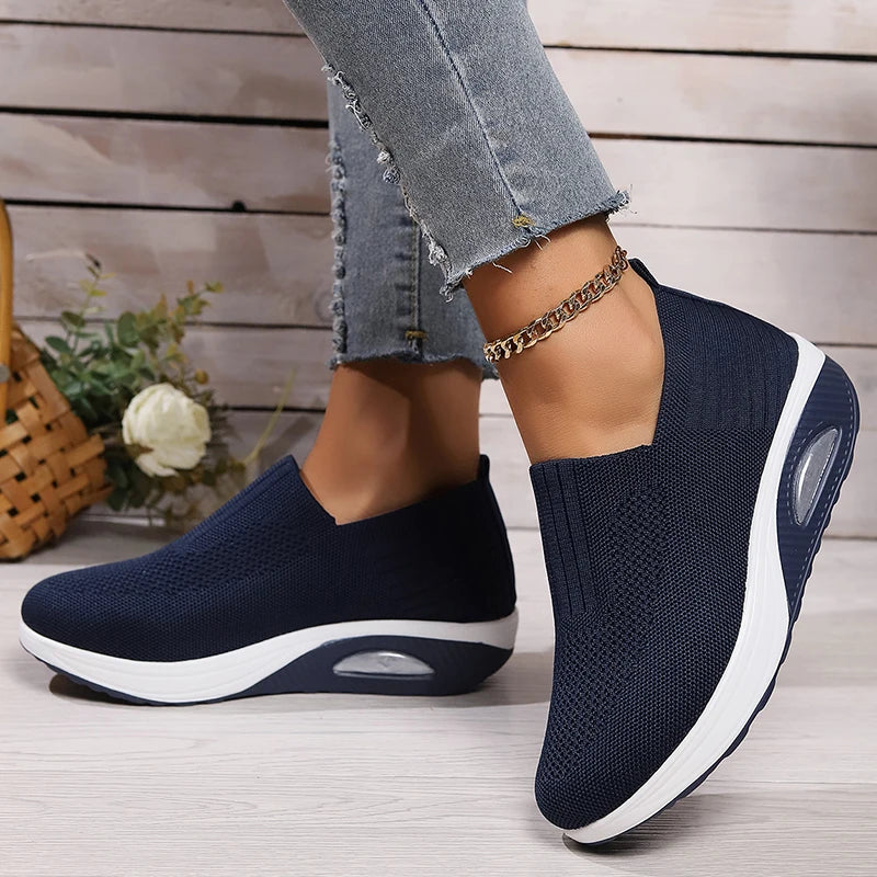 Vera™ | Zapatillas ortopédicas sin cordones con suela acolchada